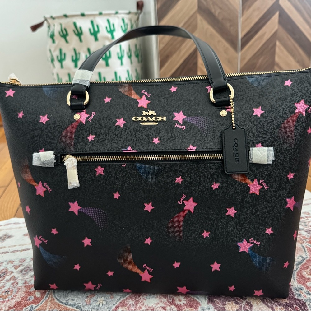 Coach Black and Pink Star Patterned Women's Bag